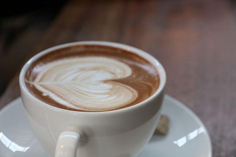 A latte with heart art