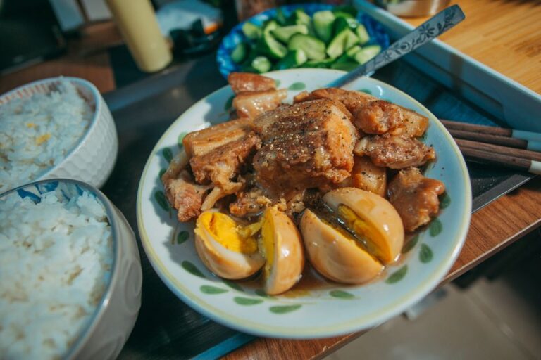 Chicken adobo with rice